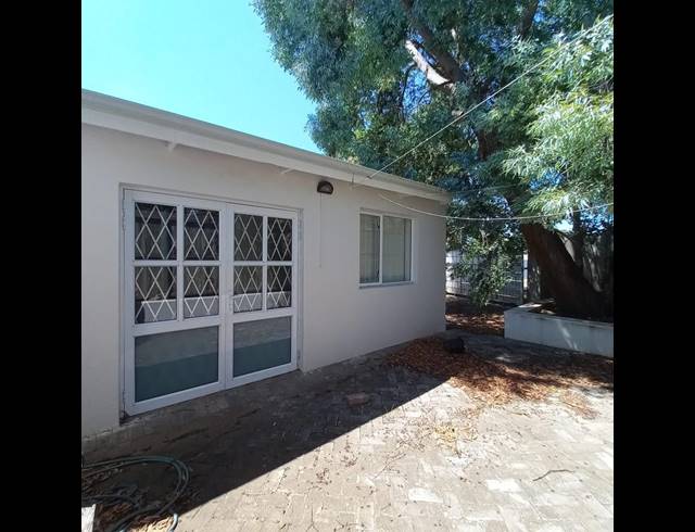 1 BEDROOM PROPERTY TO RENT IN OATLANDS